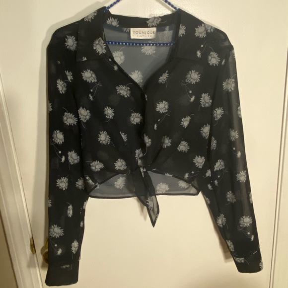 Sheer floral daisy print button up tie crop - Picture 2 of 4